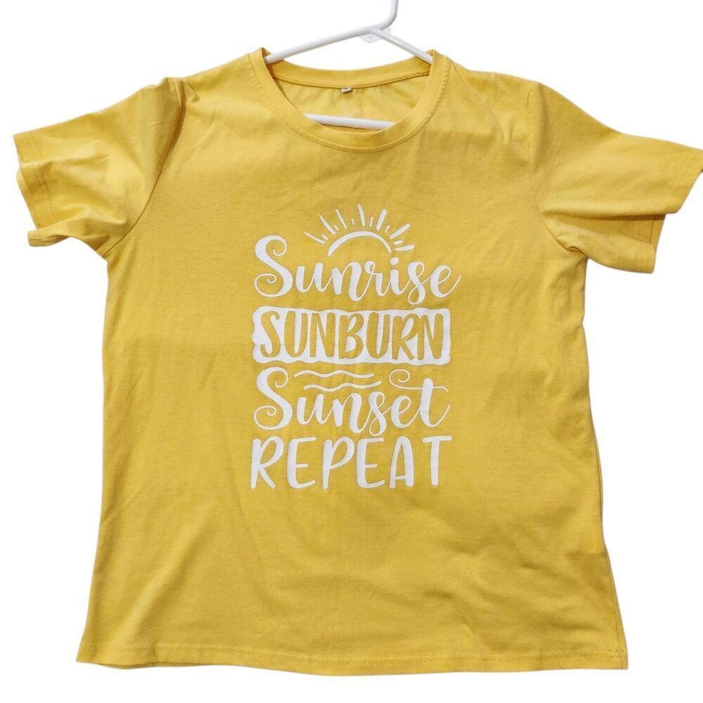 Casual Tshirt Size Large Yellow Color With Logo - Picture 1 of 10